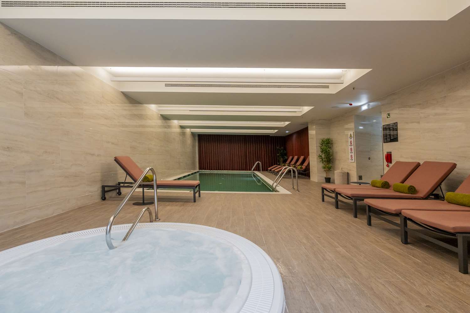 Фото Cenica Porto Hotel, Curio Collection by Hilton