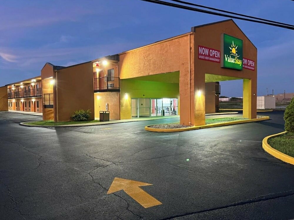 Hotel Value Stays by Oyo I-64, Commonwealth of Kentucky, photo