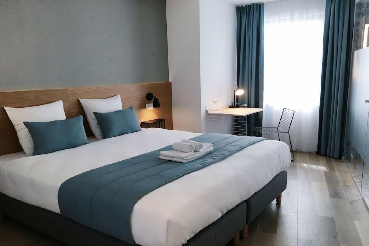 Фото отеля 2