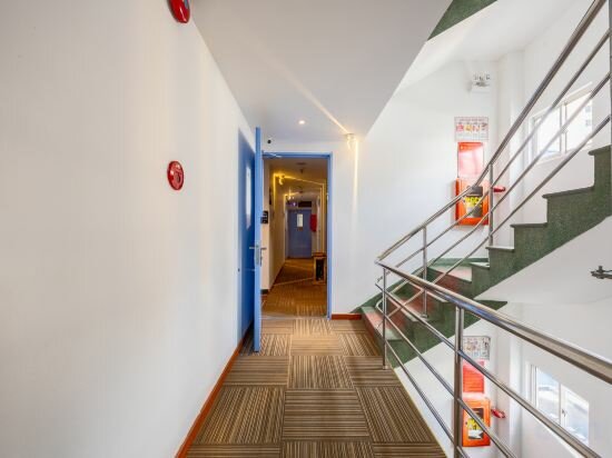 Фото A25 Hotel - 277 Le Thanh Ton