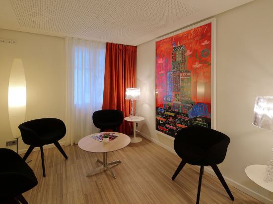 Фото Hotel Hor Les Lumières