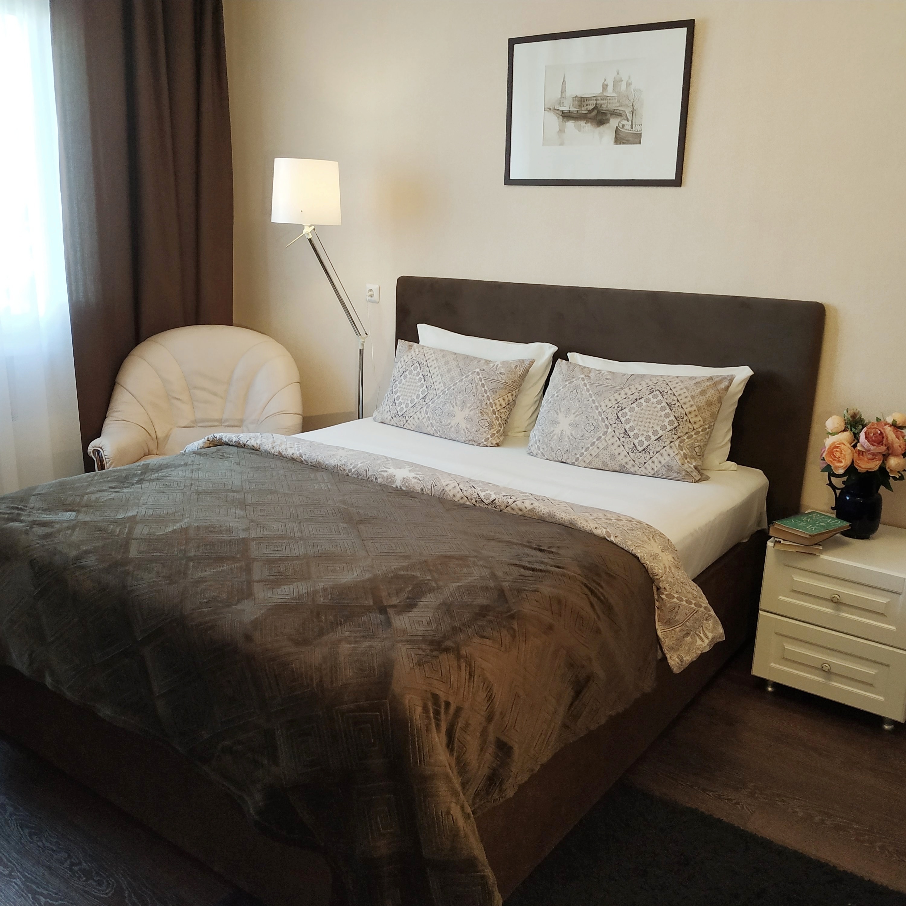 Фото отеля 1