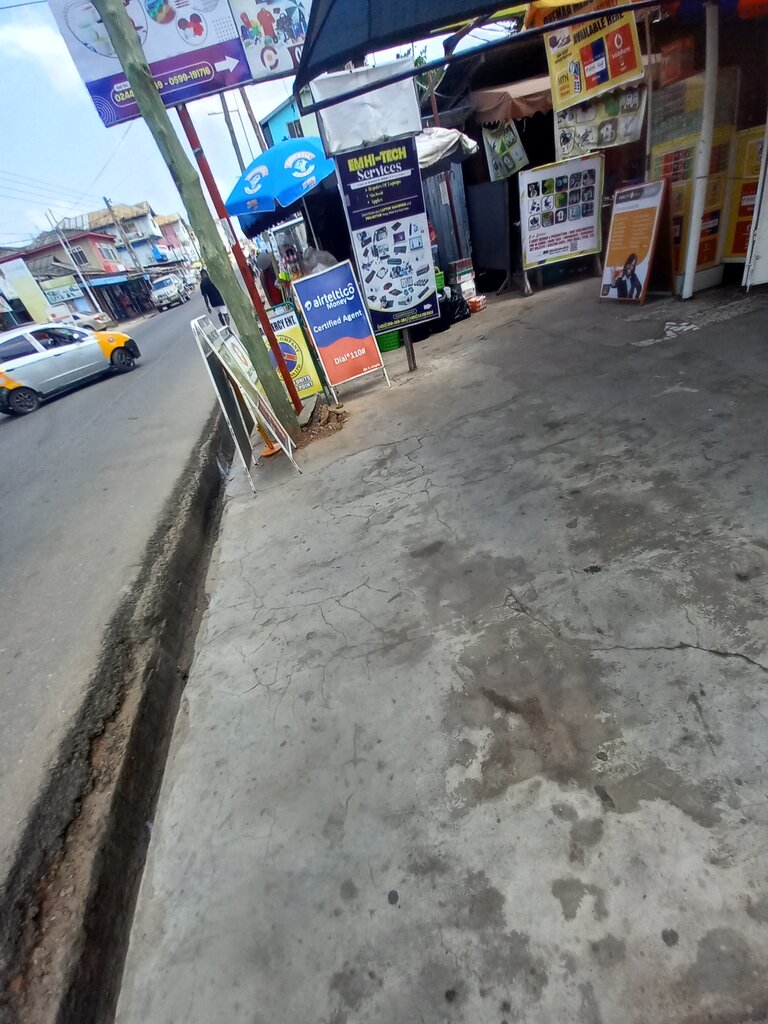 Items for mobile phones Ameyaw i. C Phone, Accra, photo