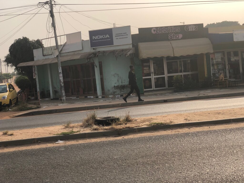 Mobile phone store Choices And Essential, Accra, photo