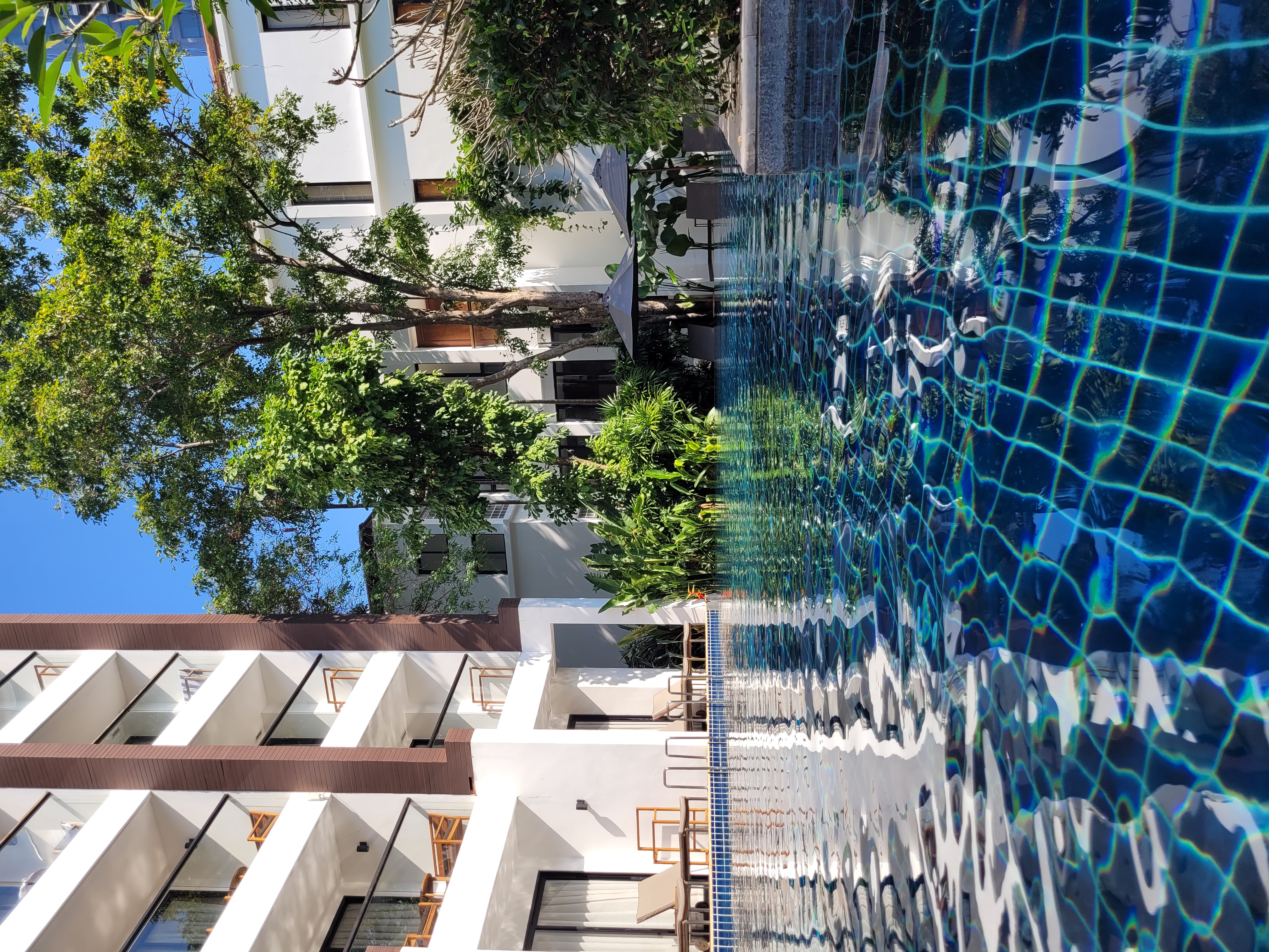 Фото Woodlands Hotel & Resort