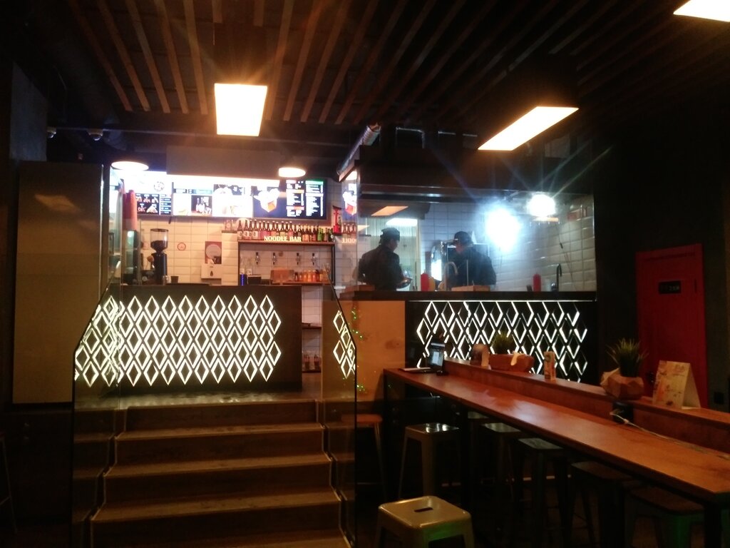 Панорама: Noodle wok & pasta, ресторан, 6-й Губернский пр., 1, Тюмень - Яндекс К