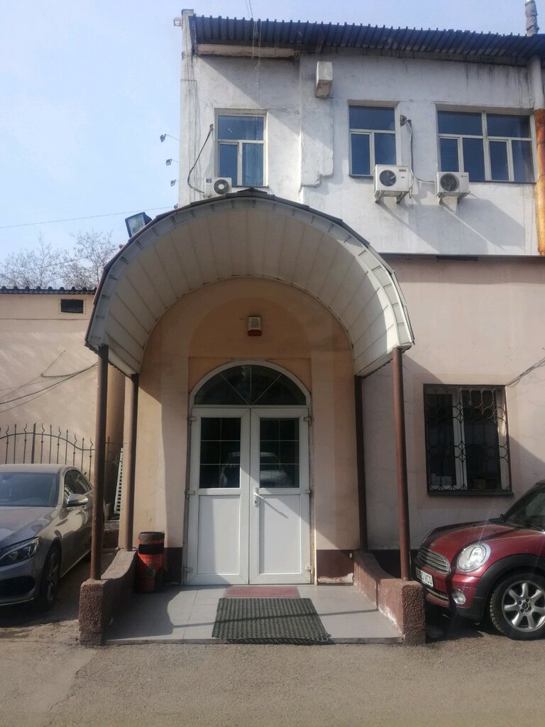 تمتد والأسقف المعلقة First Kazakhstan Ceiling Company ، ألماتي، صورة