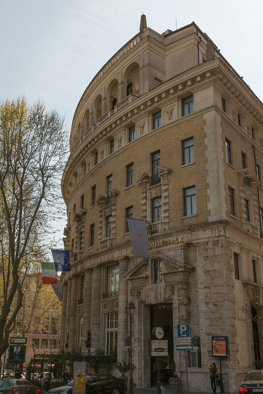 Гостиница Grand Hotel Palace в Риме