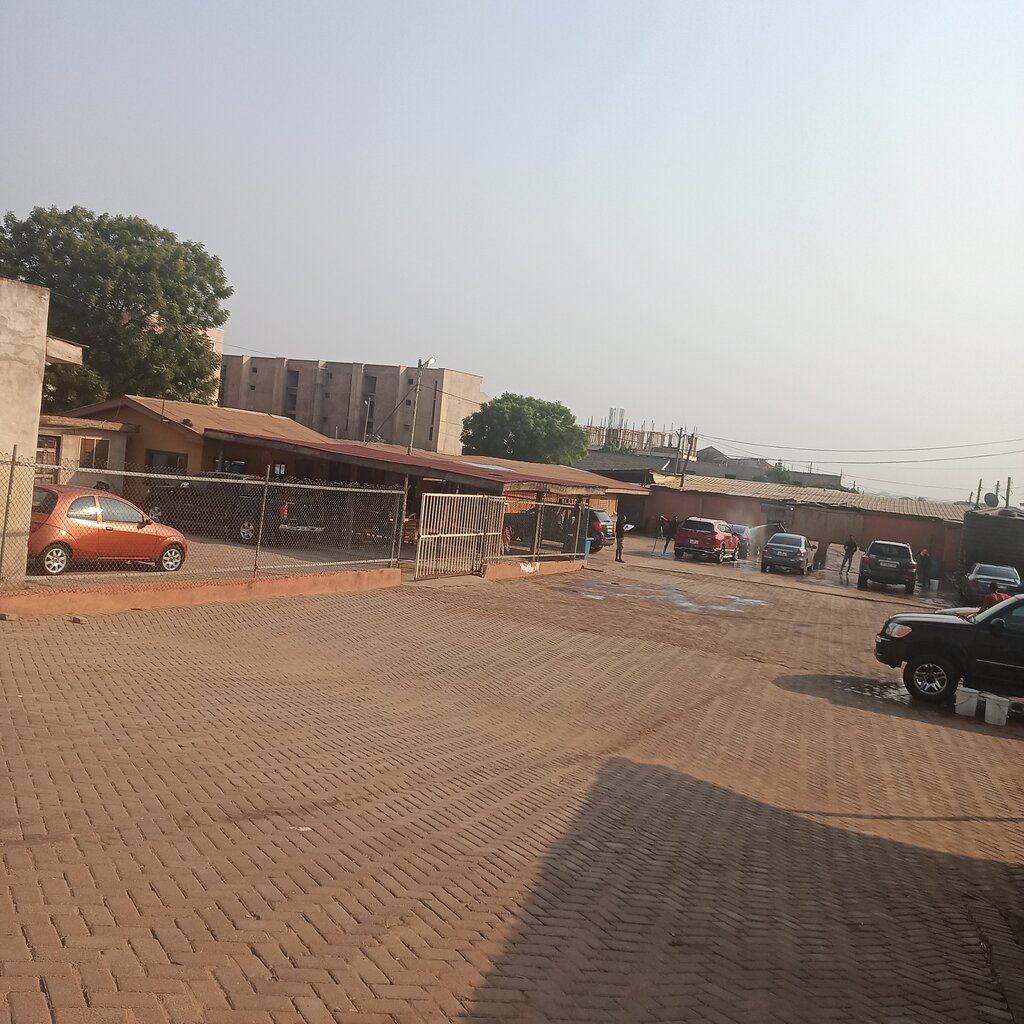 Car wash F1 Car Wash, Earth, photo