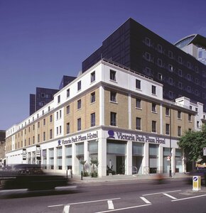 Гостиница Park Plaza Victoria London