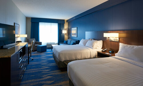 Гостиница Holiday Inn Express & x26; Suites St John's Airport