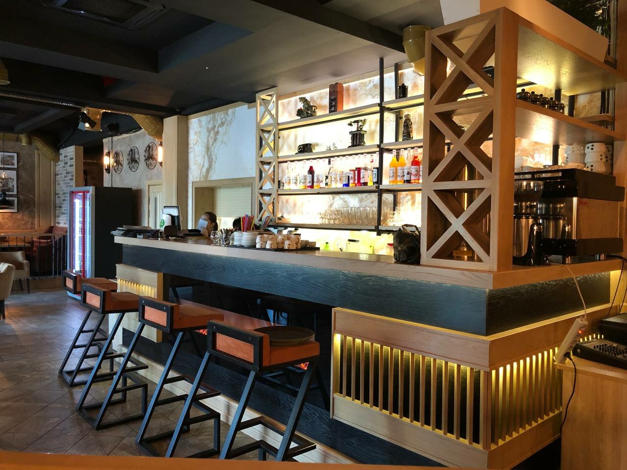 Фото Империя