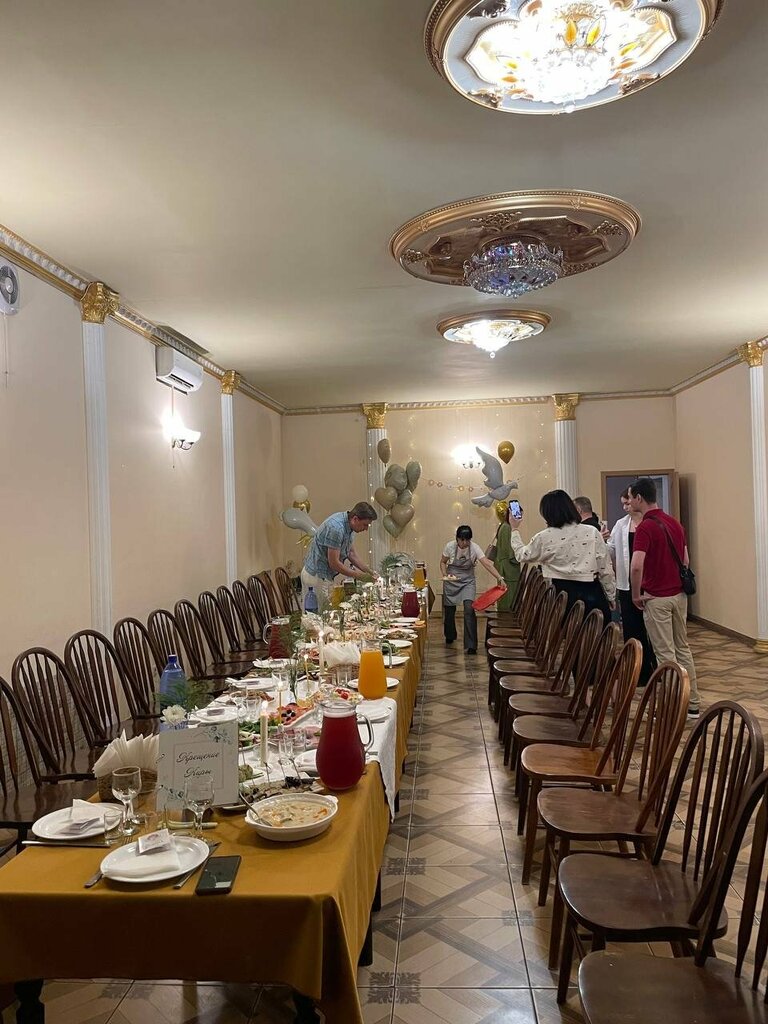 مطعم Restoran u Petra pos. Bykovo ، موسكو ومحافظة موسكو، صورة