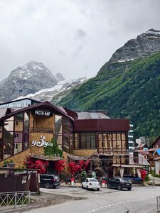 У Зули (Resort Settlement of Dombay, Karachaevskaya Street, 77), cafe