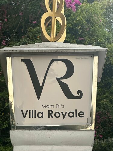 Внешний вид отеля Mom Tri's Villa Royale в Кароне, фото 2