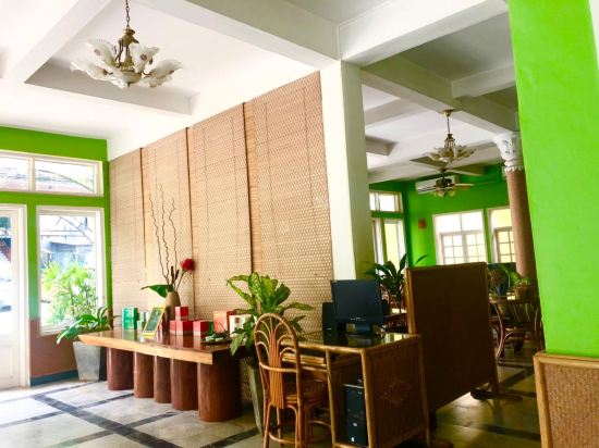 Фото Day Inn Hotel