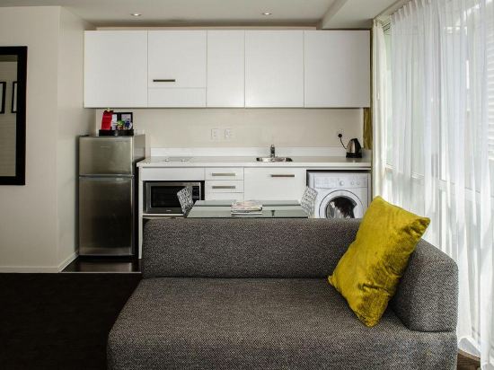 Фото The Quadrant Hotel & Suites