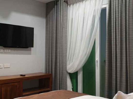 Фото Leez Inn Makati