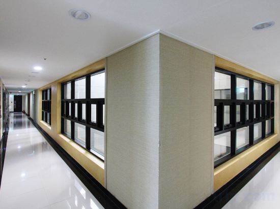 Фото InterСity Seoul Hotel