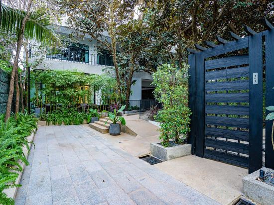 Фото Rainforest Hotel by Nsun