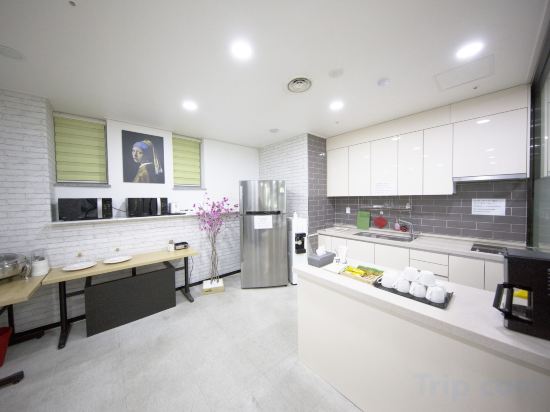 Фото Inn The City Business Hotel