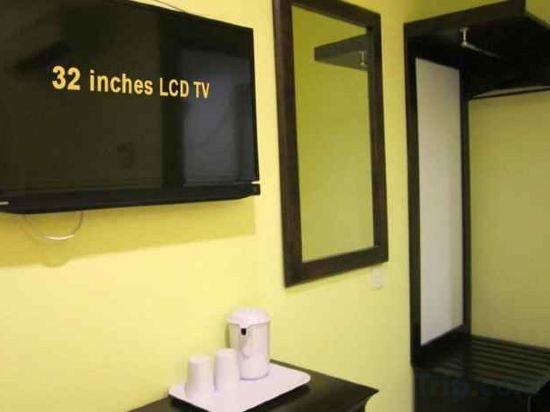 Фото Sun Inns Meru Raya