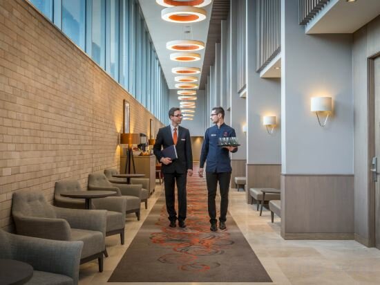 Фото Clayton Hotel Chiswick