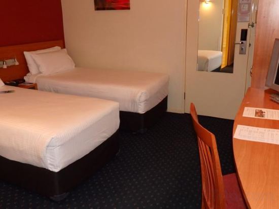 Фото Yehs Hotel Melbourne Cbd