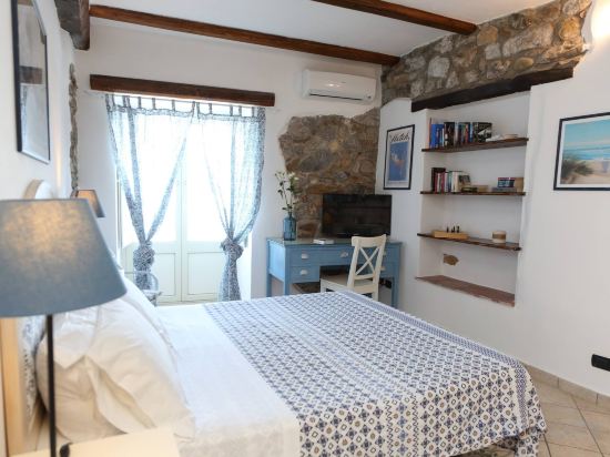 Фото Central Room With Balcony And Amazing Sea View