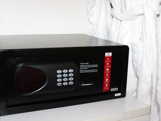 Фото Hotel Grand Chancellor Adelaide