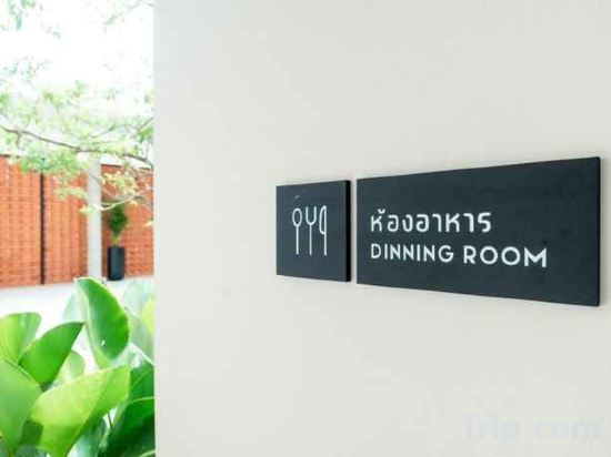 Фото Pillows Boutique Hotel