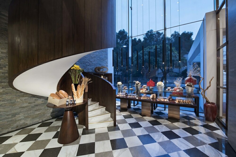 Фото White Swan Hotel