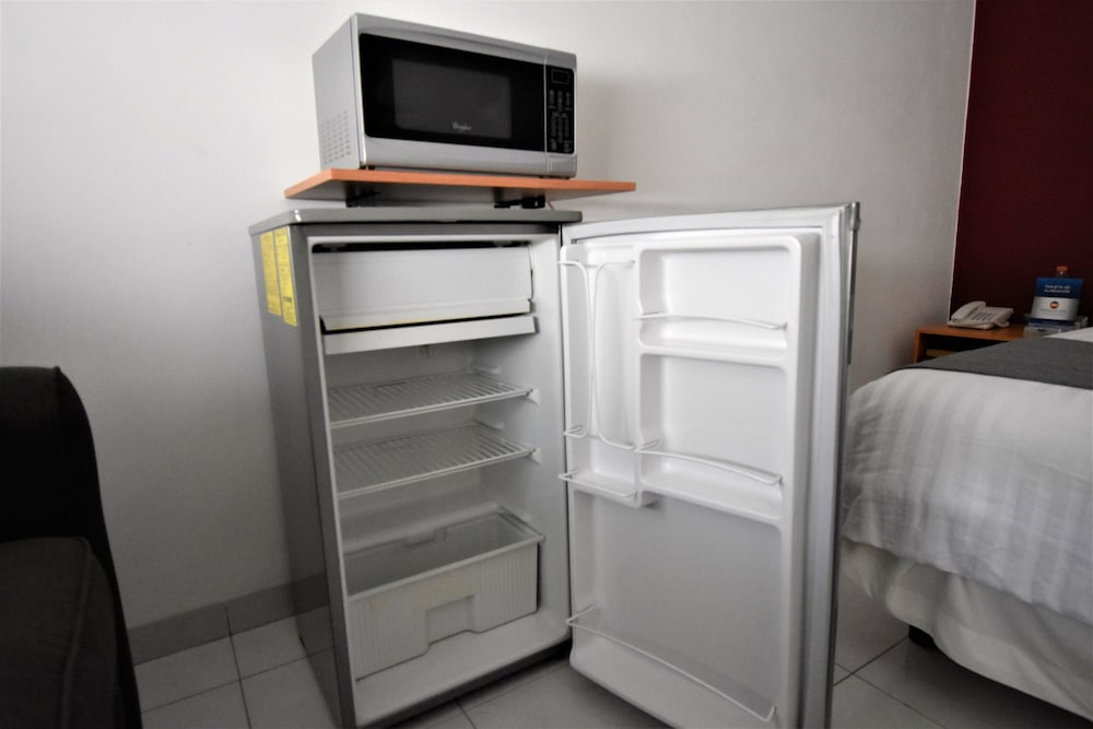 Фото Mexico Inn Express Salamanca