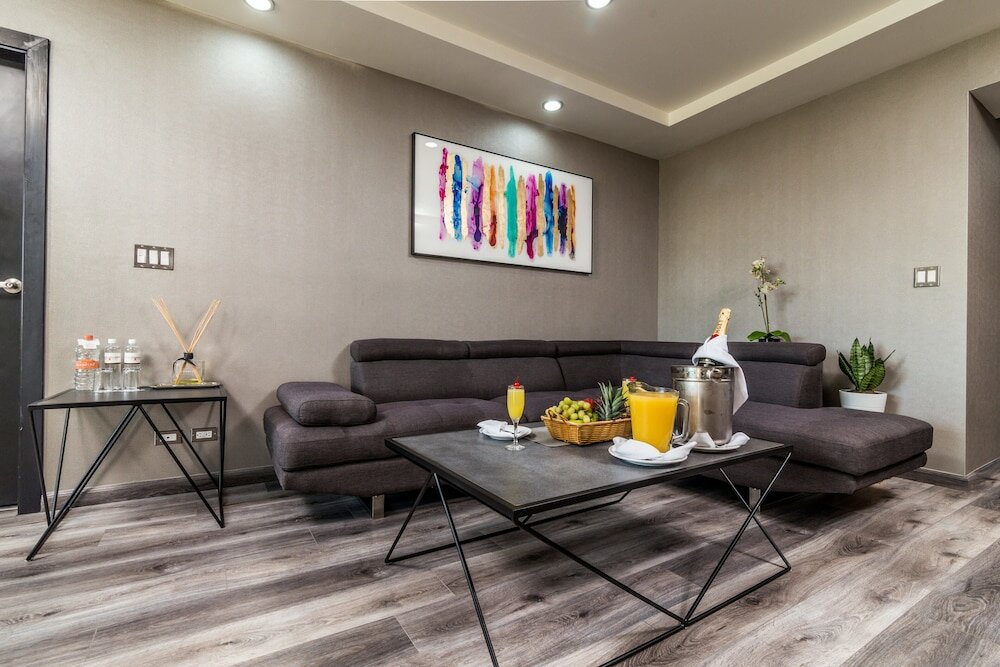 Фото Hotel Pueblo Amigo Plaza & Casino