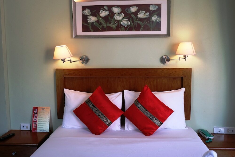 Фото Chilli Hotel & Restaurant