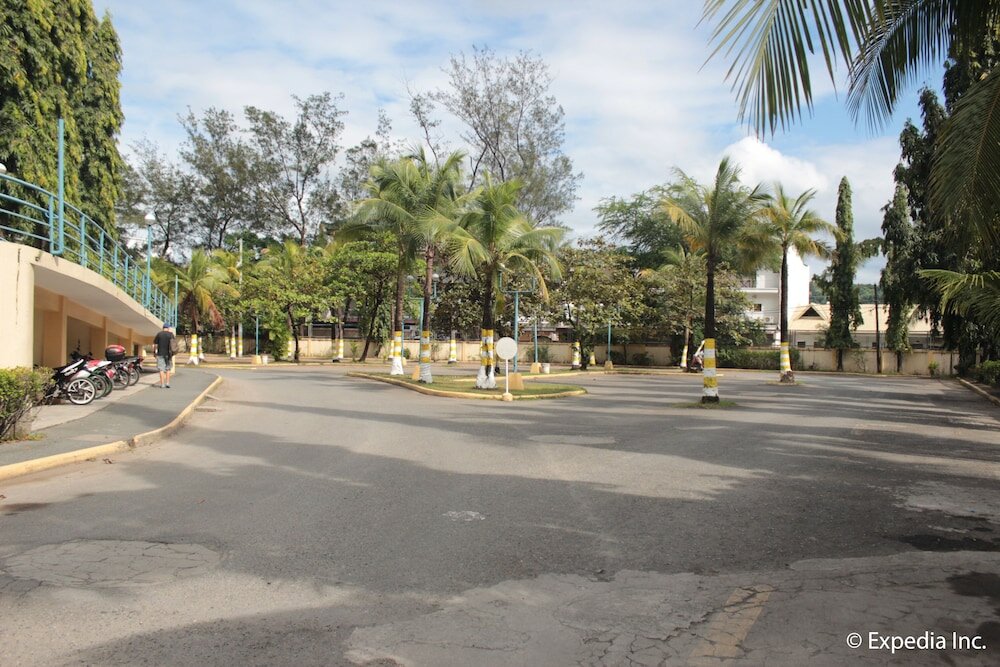 Фото Wild Orchid Beach Resort