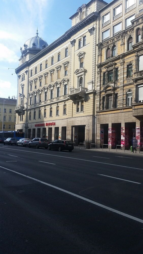 Фото отеля 3