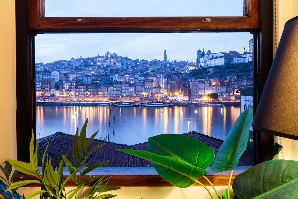 Фото The House of Sandeman Hostel & Suites