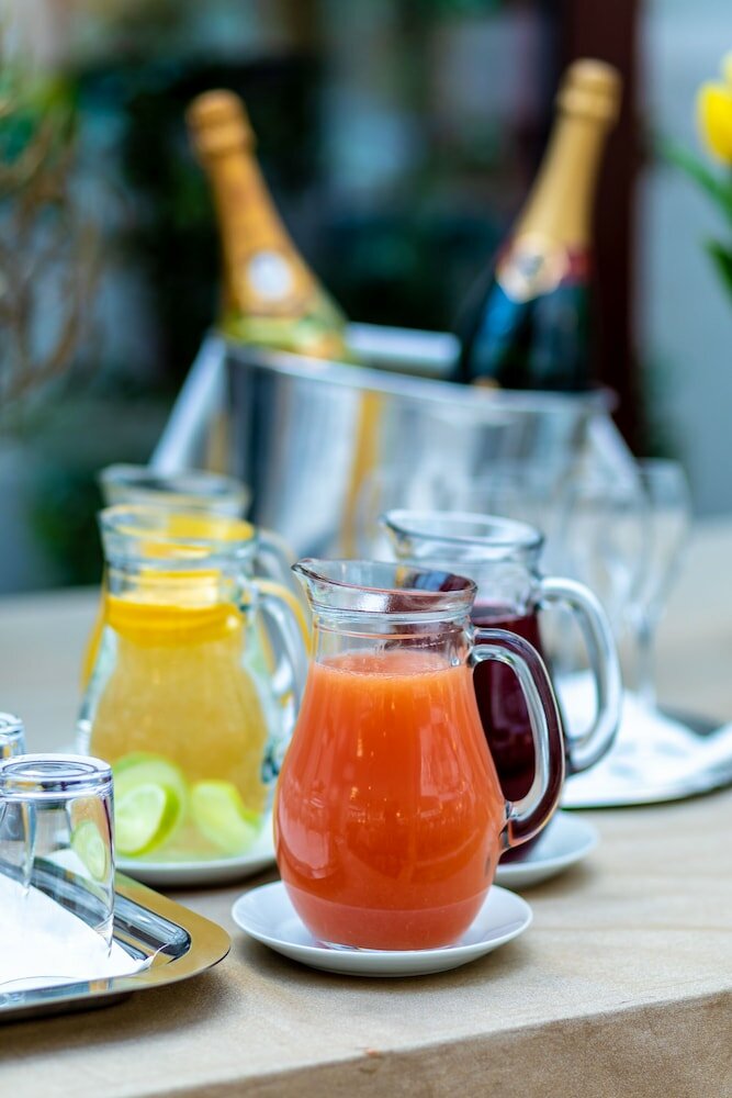 Фото Le Premier Boutique Hotel