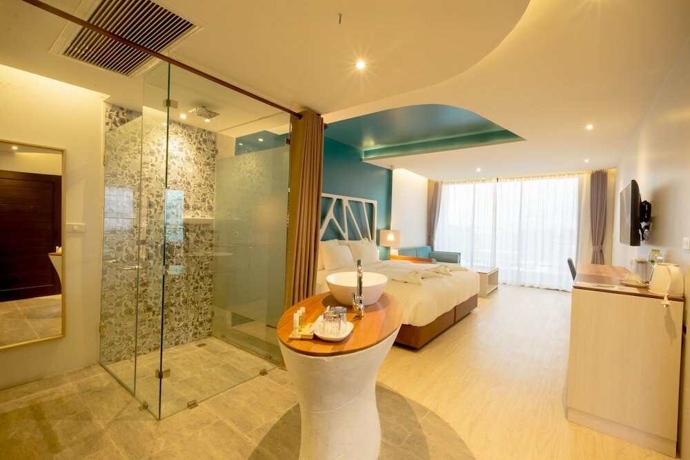 Фото The Whe-la Wha-le Hotel