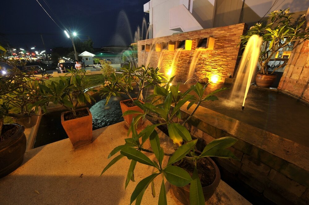 Фото Phayao Northern Lake Hotel