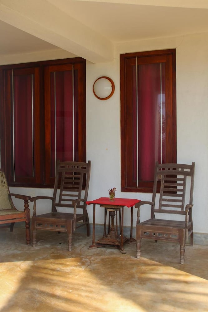 Фото Shanthi beach resort