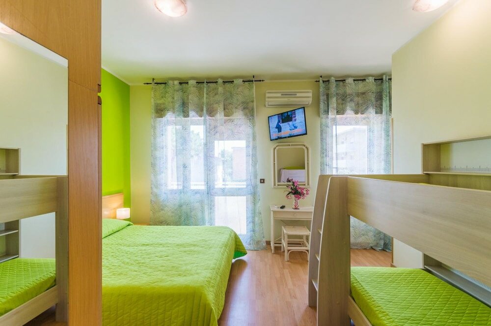 Фото Hotel Romantik