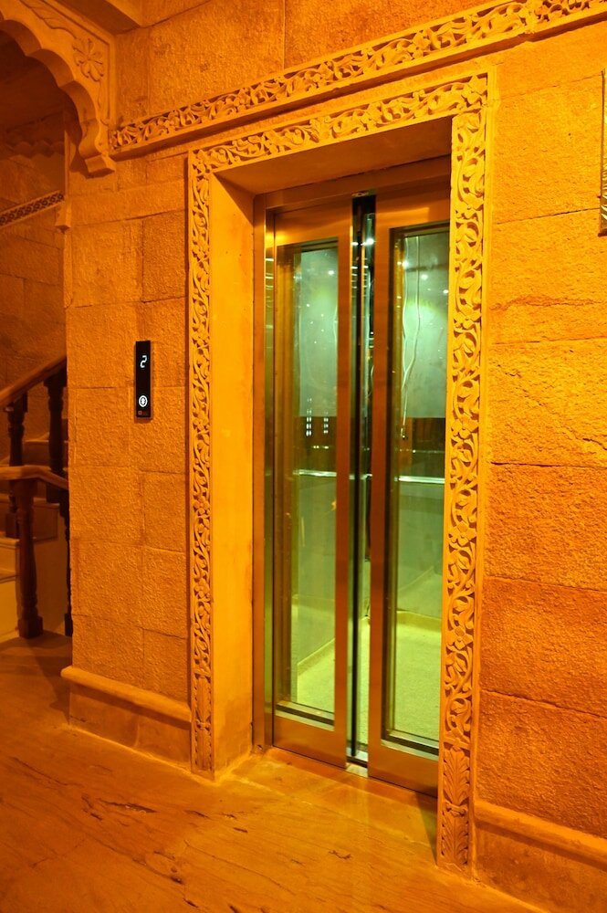 Фото Hotel Lal Garh Fort And Palace