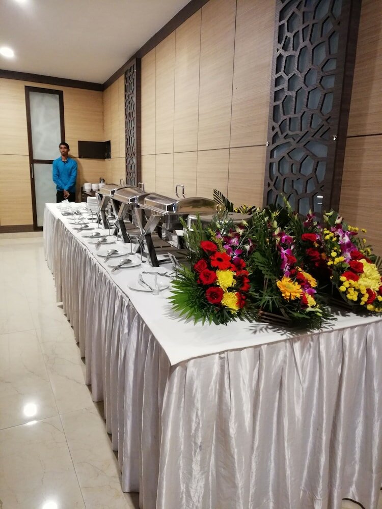 Фото Hotel Emirates