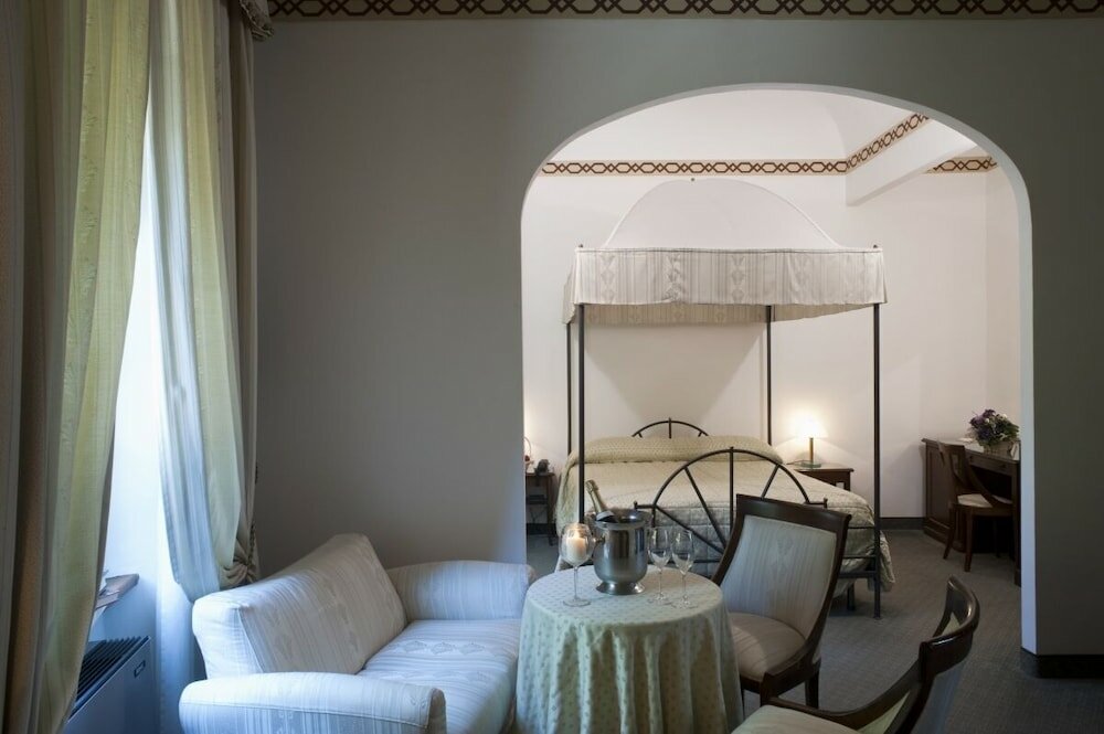 Фото Villa San Lucchese Hotel