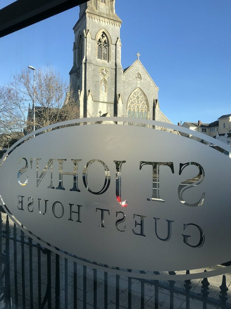 Hotel St Johns Guest House, Weymouth, photo