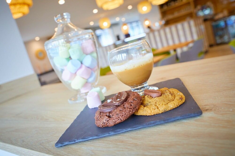 Фото Hotel Campanile Pau