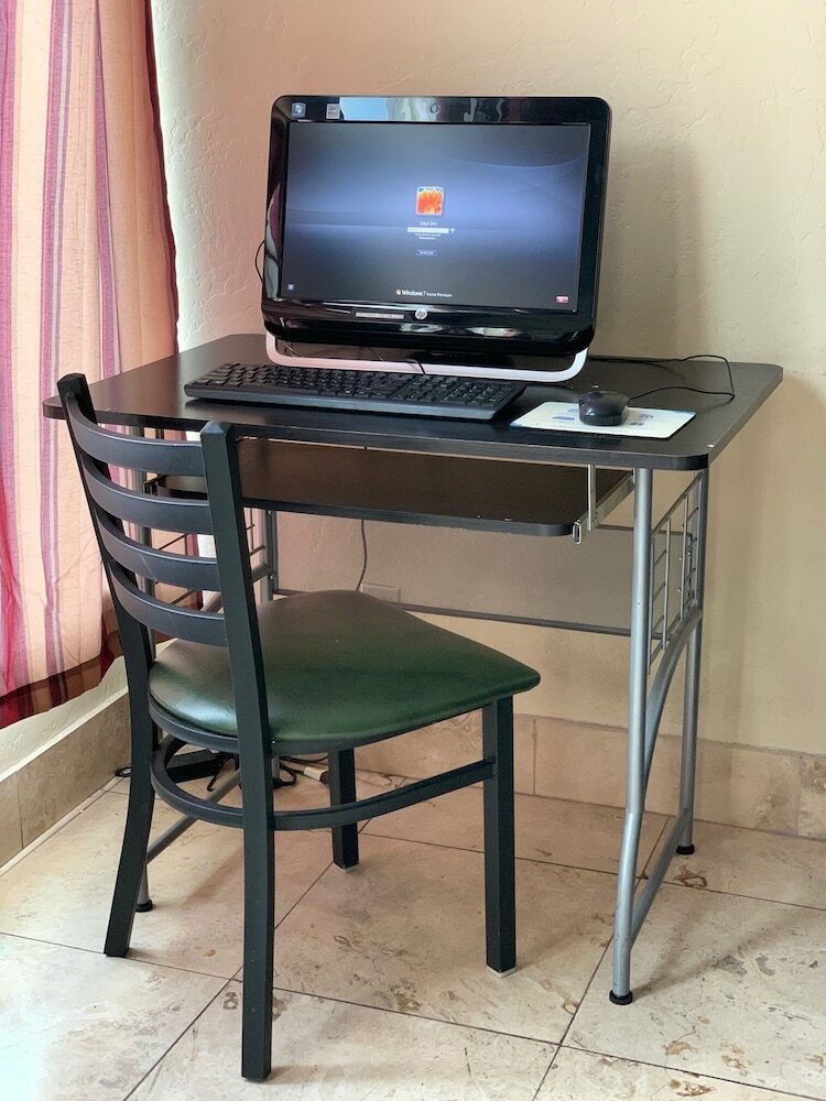 Фото Days Inn by Wyndham St. George