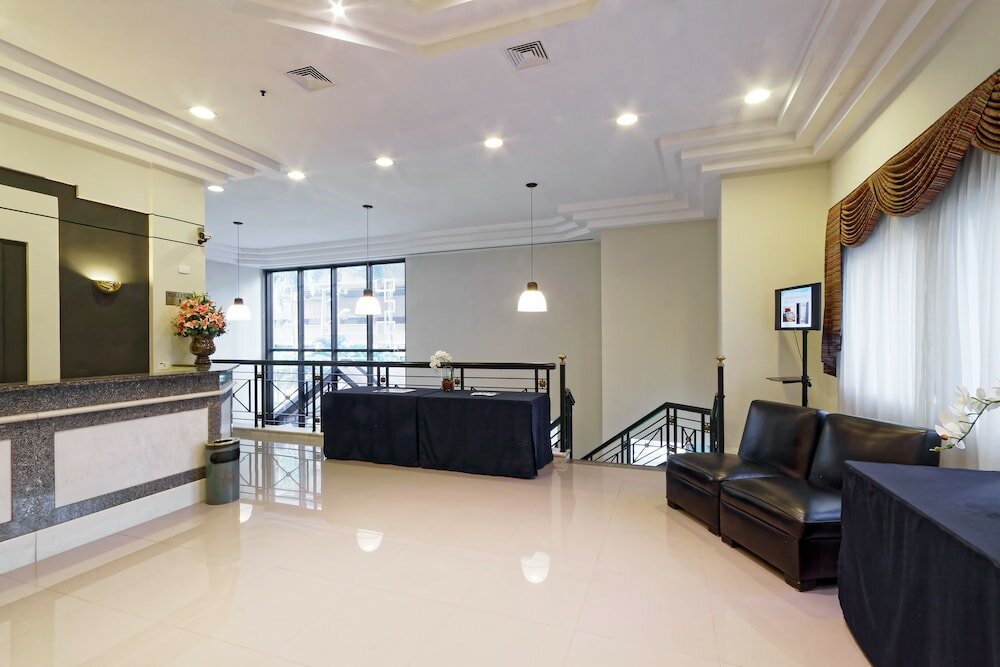 Фото Bristol The Time